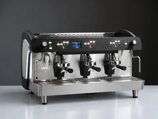 BFC Antelao profesionalni espresso aparat sa tri grupe