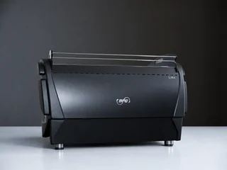 BFC Lira Deep Black RS — zadnja strana