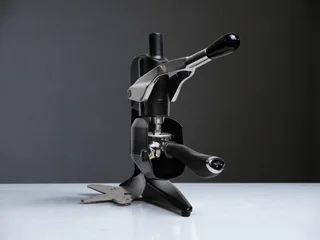 Dinamometarski roto-tamper za espresso