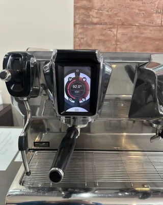 Faema E71 GTI Touch — grupa sa ekranom osetljivim na dodir