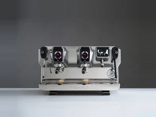 Faema E71 GTI Touch profesionalni espresso aparat