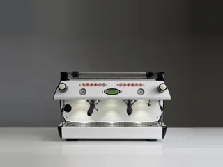 La Marzocco GB5 profesionalni espresso aparat