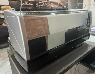 La Spaziale S5 — bočna strana