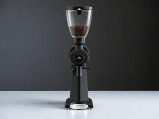 Mahlkonig EK43 T — prednji pogled