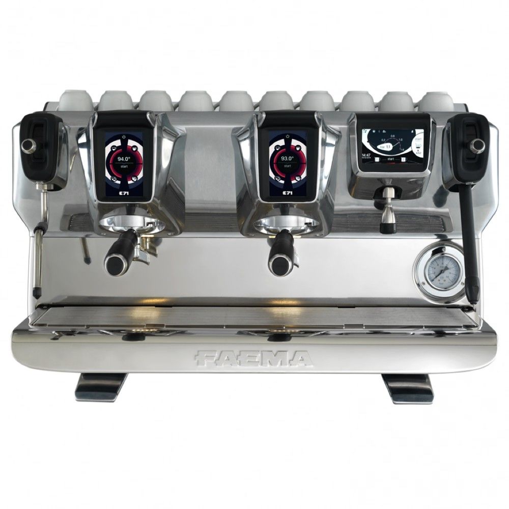 Faema E71 GTI Touch — pogled 3